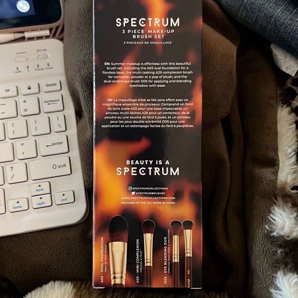 Spectrum Make-UP Brush Set - Picture 2 of 2